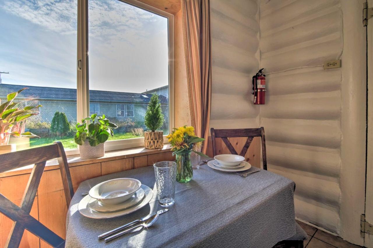 Unique Dog-Friendly Log Cabin Short Walk To Ocean Crescent City Dış mekan fotoğraf