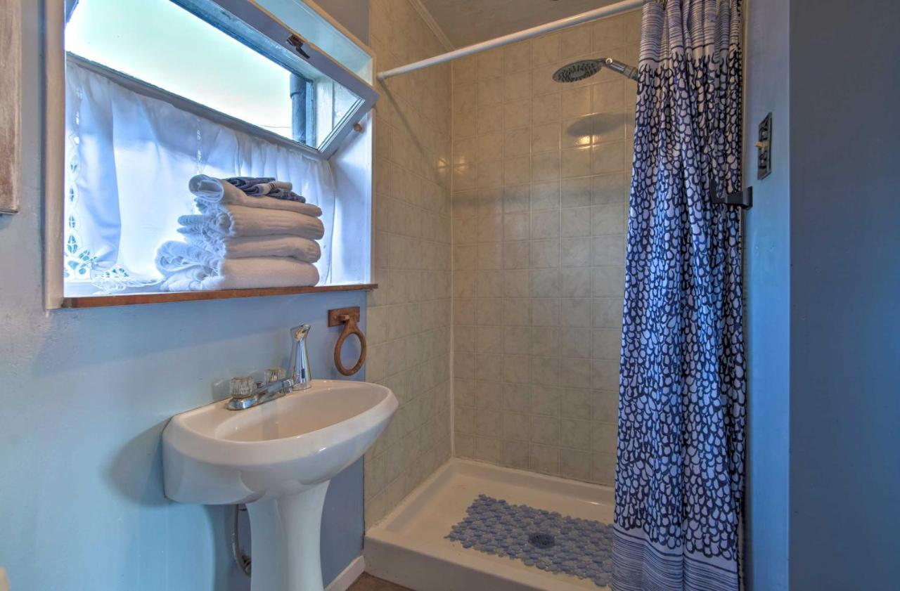 Unique Dog-Friendly Log Cabin Short Walk To Ocean Crescent City Dış mekan fotoğraf